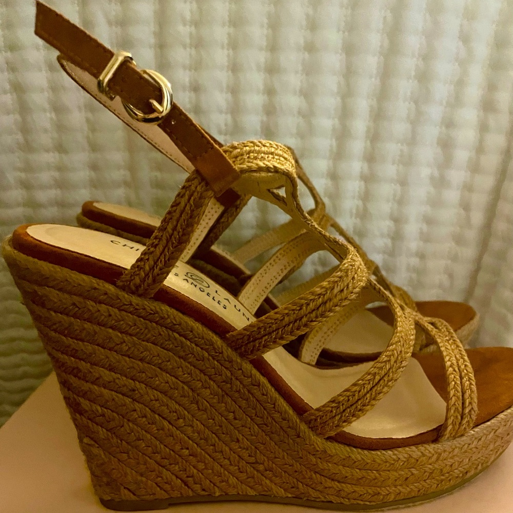 Chinese Laundry Wedge